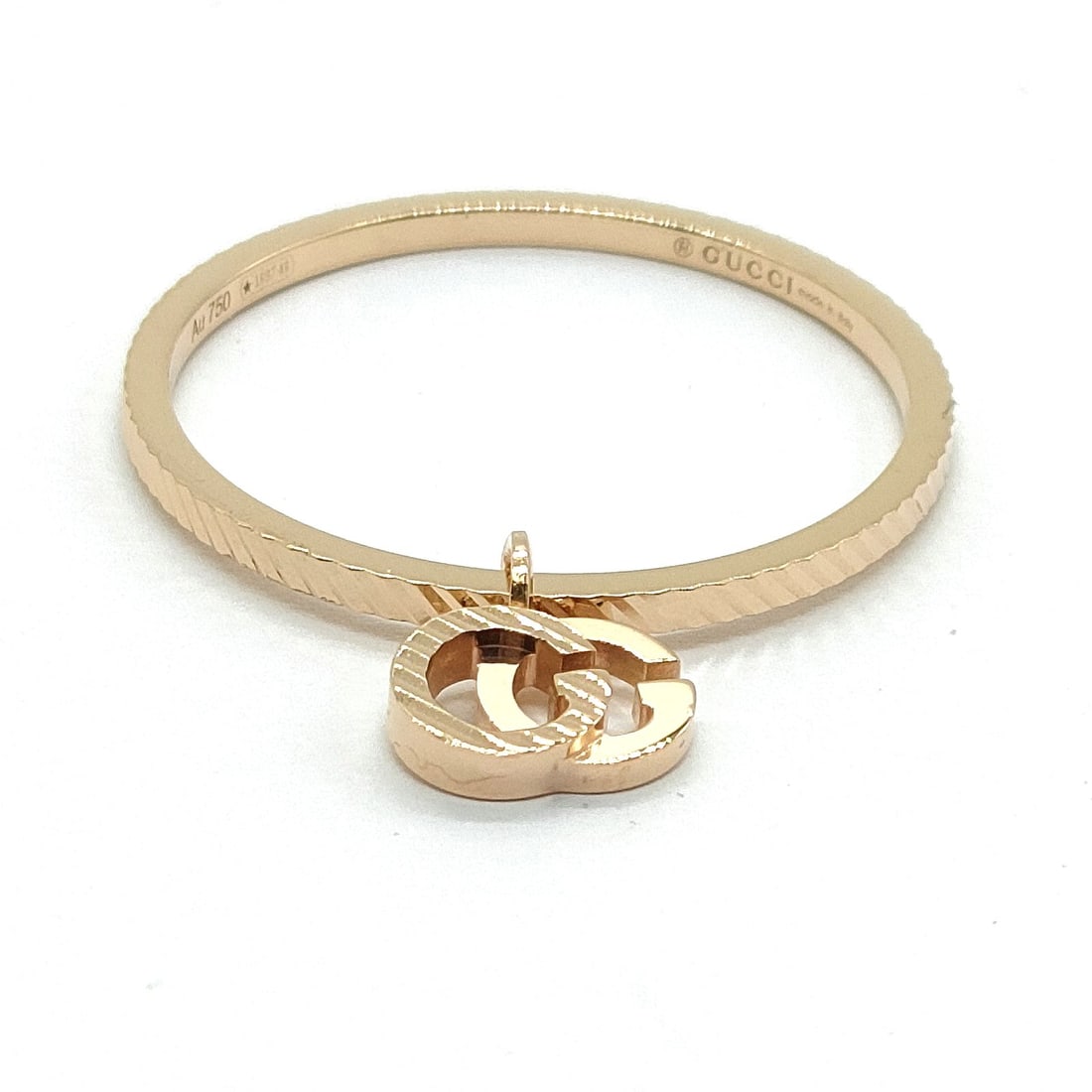 GUCCI RING GG RUNNING GOLD ROSE GOLD: Gucci Ring GG running Gold Rose Gold Brand: Gucci Type: Ring Material: Gold, Color: Rose Gold Size: US 8 1/4 Accessories: None Accessories Notice: When purchasing pre-owned goods, please r