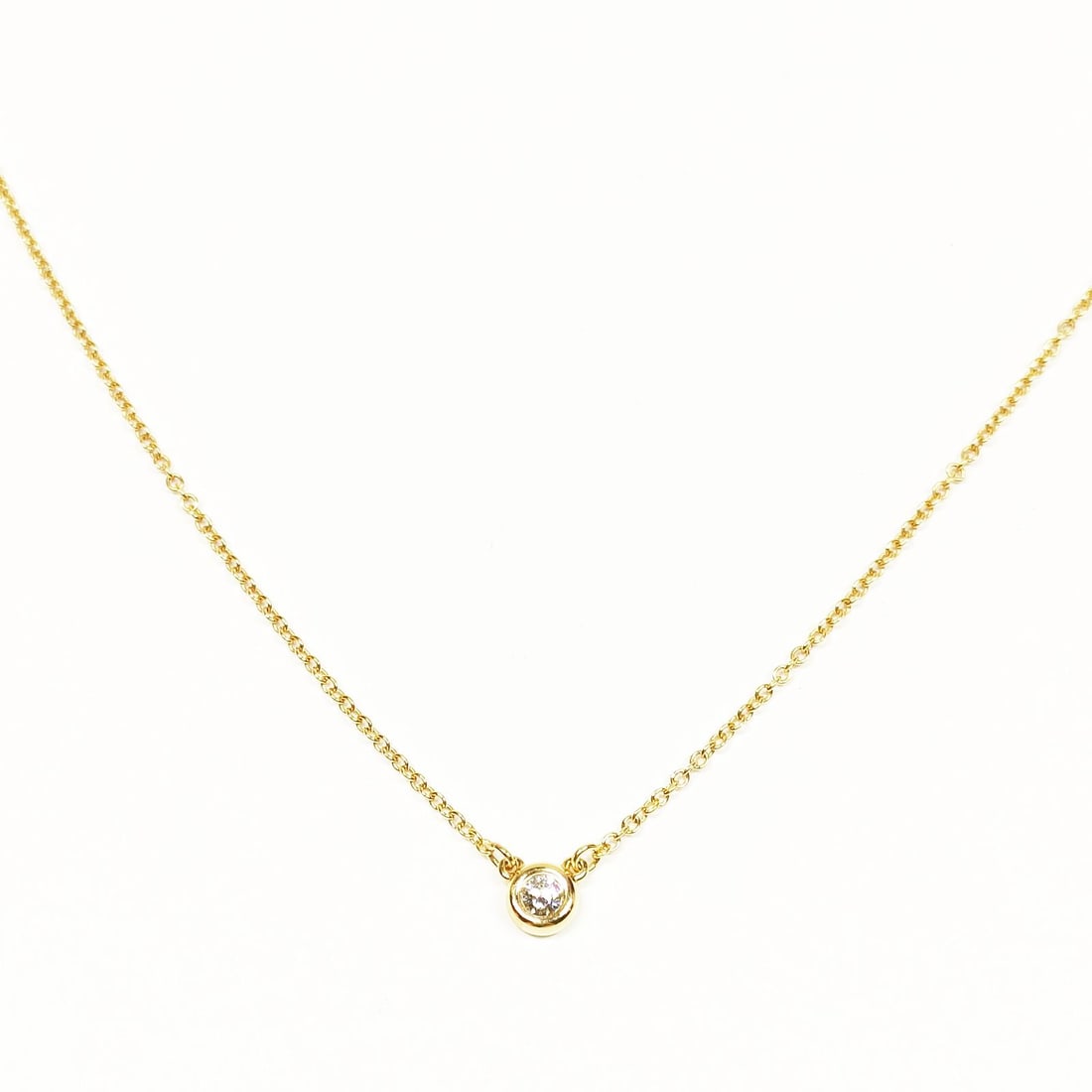 TIFFANY AND CO. NECKLACE NATURAL DIAMOND GOLD: Tiffany and Co. Necklace Natural Diamond Gold Brand: Tiffany and Co. Type: Necklace Material: Gold, Color: Yellow Gold Size: Chain Size : 39 cm / 15.3 inch Size : The pendant size (jump ring include) 