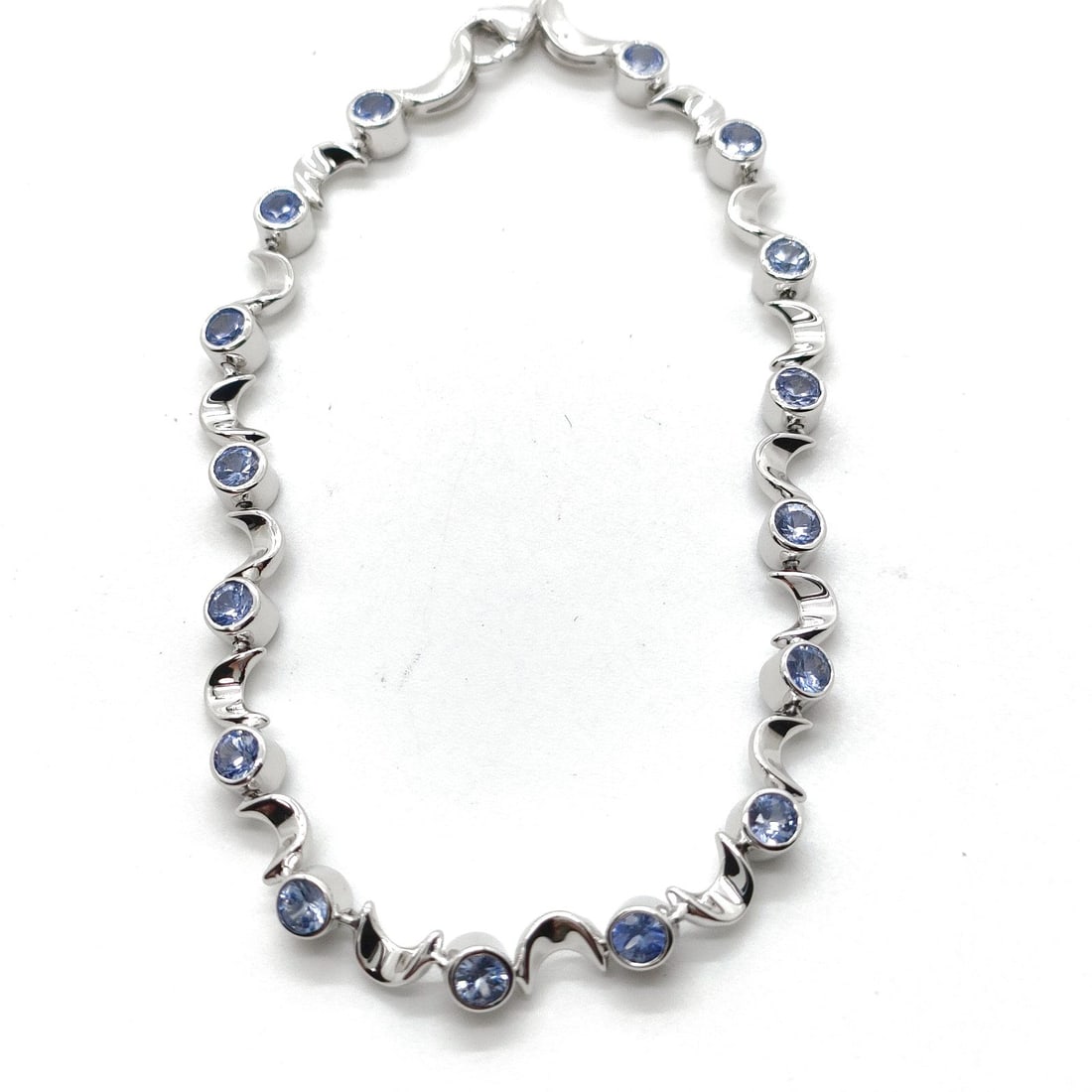 JEWELRY BRACELET SAPPHIRE WHITE GOLD (1 of 4)