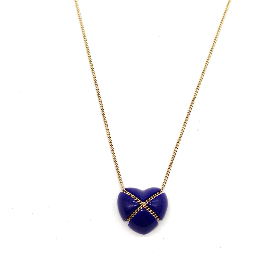 TIFFANY AND CO. NECKLACE CHAIN CROSS HEART GOLD: Tiffany and Co. Necklace Chain cross heart Gold Brand: Tiffany and Co. Type: Necklace Material: Gold, Main Stone/Creation Lapis lazuli Color: Yellow Gold Size: Pendant Size : 1.24X1.37 cm / 0.48X0.53 