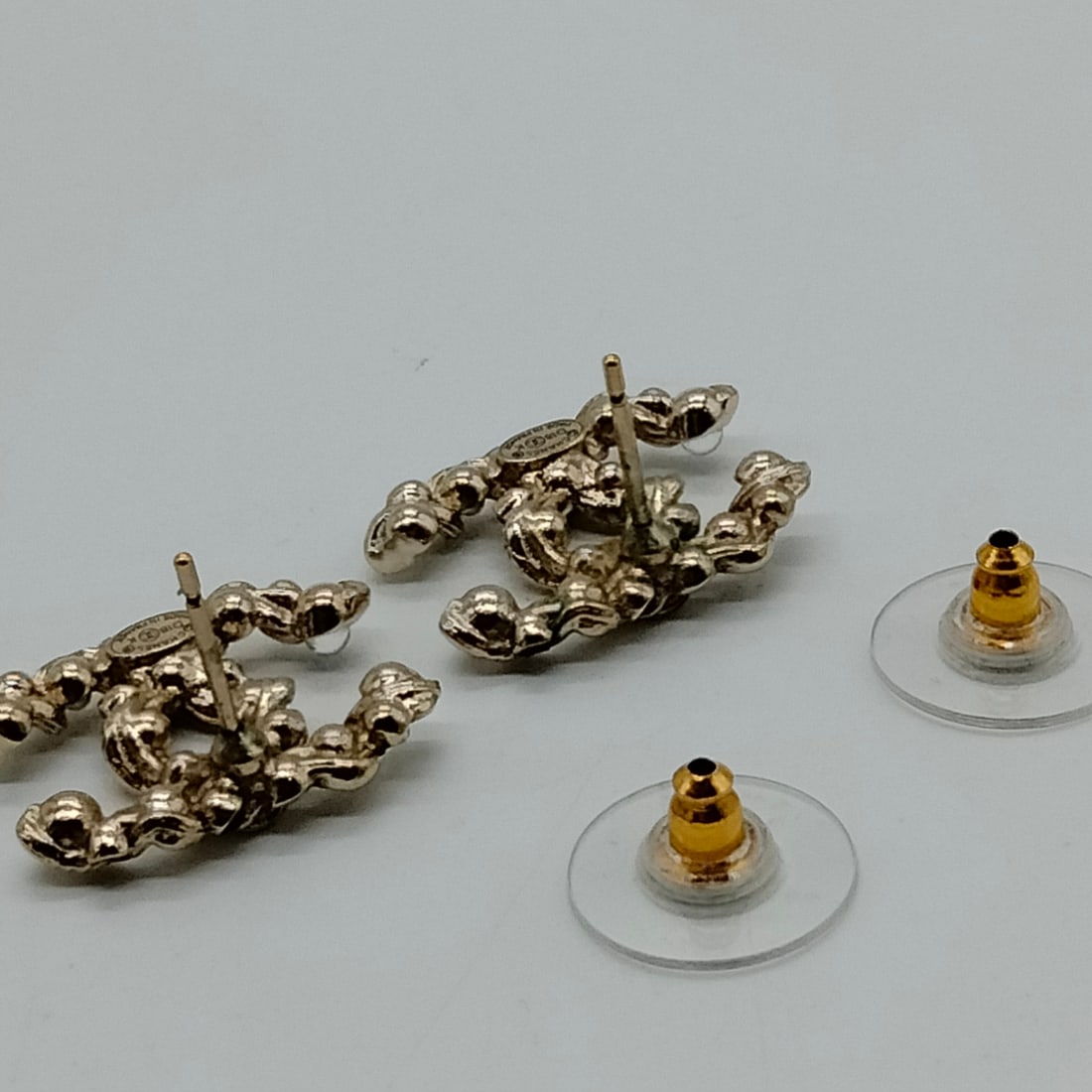 CHANEL PIERCED EARRING SILVER - 4