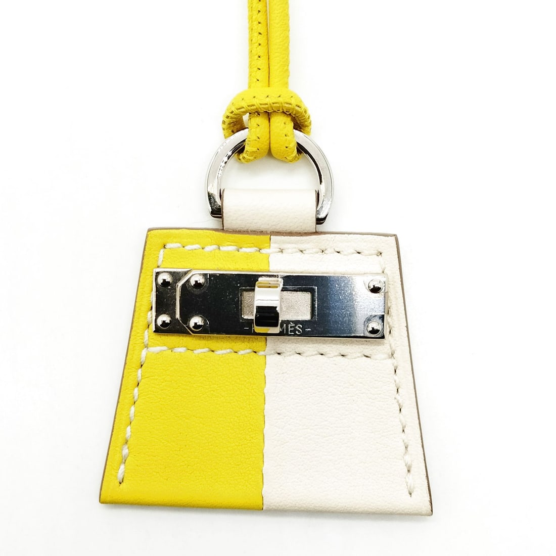HERMES NECKLACE YELLOWS WHITES: Hermes Necklace Yellows Whites Brand: Hermes Type: Necklace Material: leather, Color: Yellows Size: Full Length : 66 cm (approx) Accessories: None Accessories Notice: When purchasing pre-owned goods,