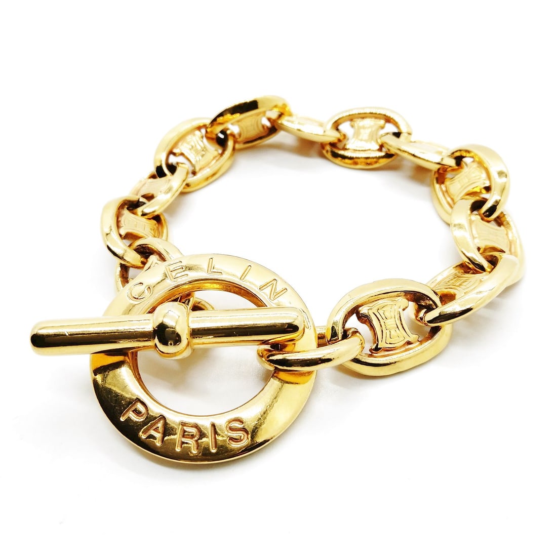 CELINE BRACELET GOLD: Celine Bracelet Gold Brand: Celine Type: Bracelet Material: Metal, Color: Gold Size: Full Length : 21 cm (approx) Accessories: None Accessories Notice: When purchasing pre-owned goods, please refer