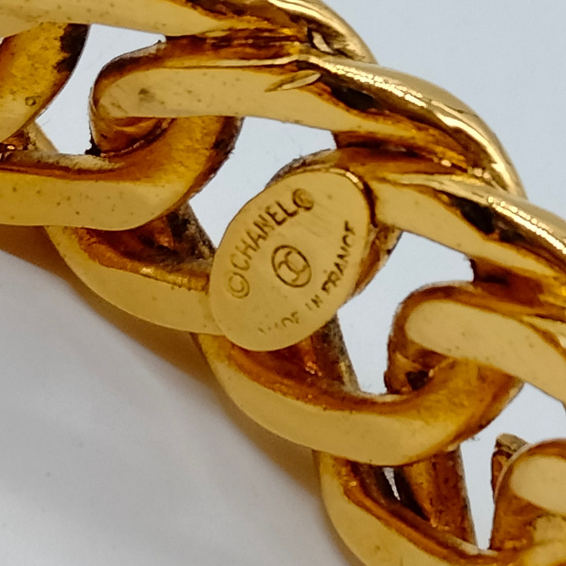CHANEL BANGLE GOLD - 4