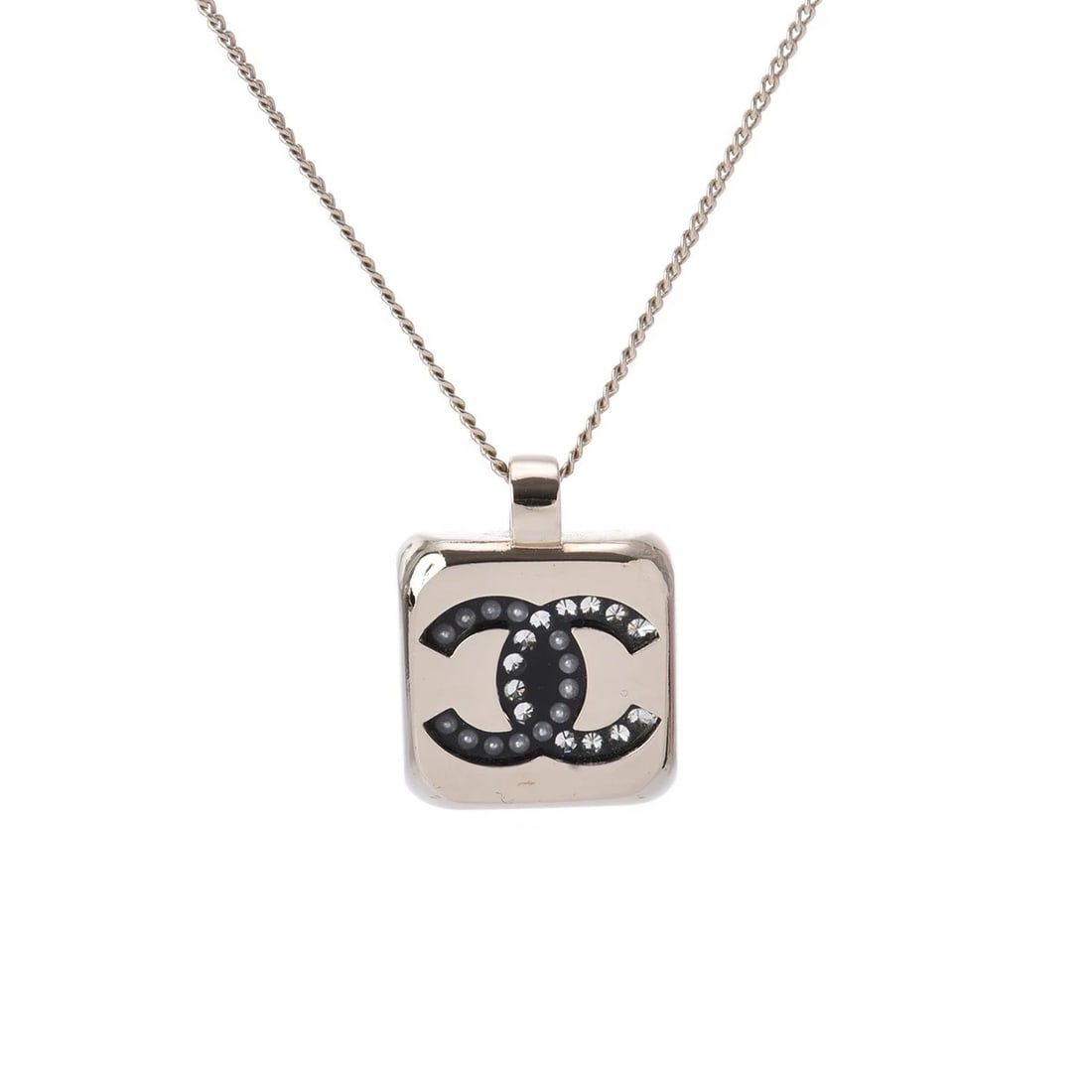 CHANEL NECKLACE METAL SQUARE: CHANEL Necklace metal Square Brand: CHANEL Type: Necklace Material: metal, Color: Gold Size: Top H/about 24mm W/about 18mm(Including can) Chain length:42/47cm Chain length:42/47cmSize(Inch) Top H/abou