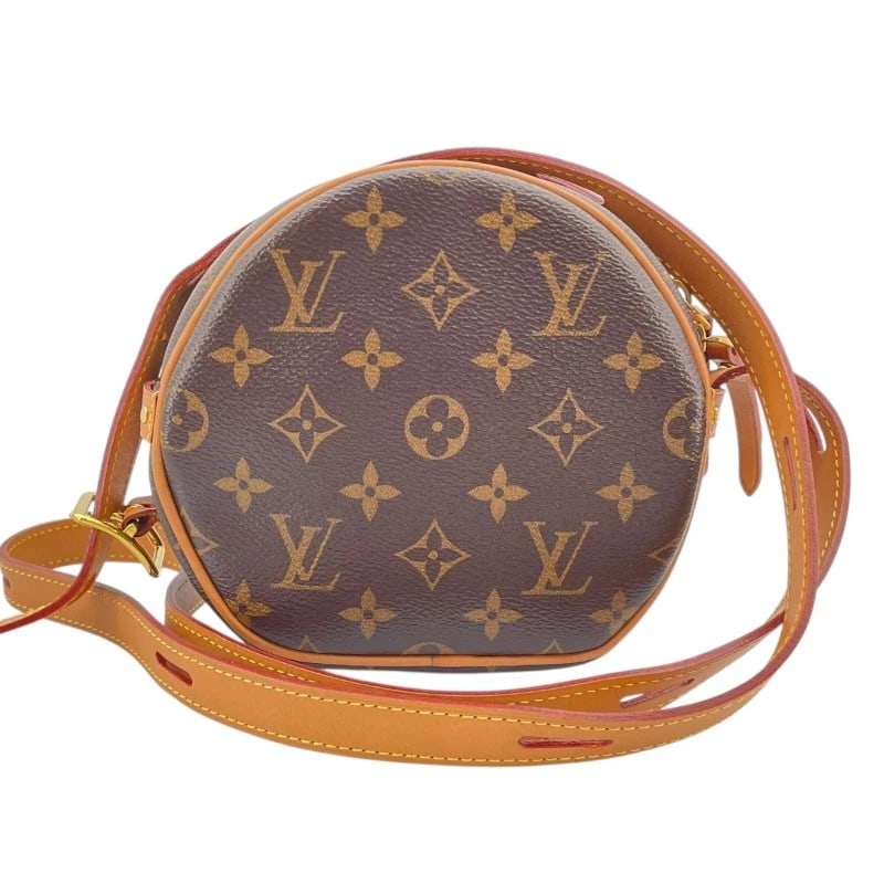 LOUIS VUITTON BOITE CHAPEAU SOUPRE PM SHOULDER BAG: LOUIS VUITTON Boite Chapeau Soupre PM Shoulder Bag Brand: LOUIS VUITTON Type: Shoulder Bag Material: Monogram canvas Color: Brown Size: W17cm x H16cmx D7cm W6.7 x H6.3x D2.8inch Accessories: None