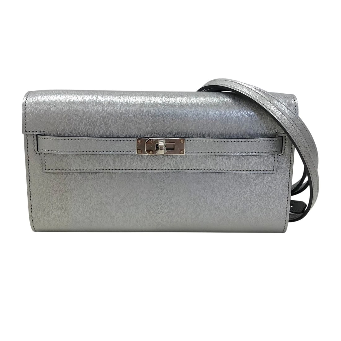 HERMES KELLY TO GO SHOULDER BAG: HERMES Kelly to go Shoulder Bag Brand: HERMES Type: Shoulder Bag Material: Argent Color: Chevre Shamkira SilverHardware Size: W20.5cm x H11.5cmx D2.5cm W8.1 x H4.5x D1.0inch Accessories: None