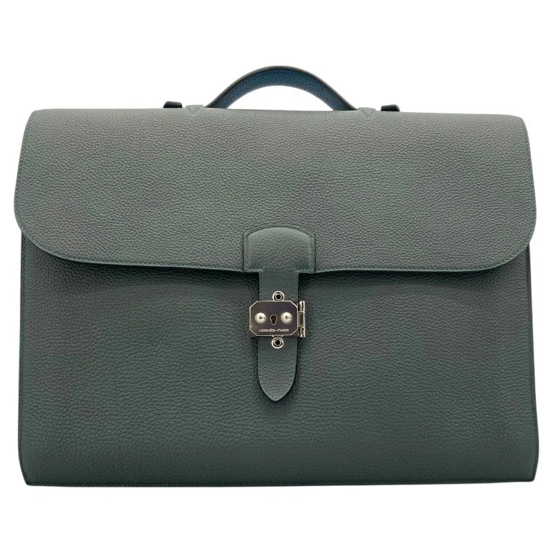 HERMES SAC ADEPECHE 38 VERSO BUSINESS BAG: HERMES Sac Adepeche 38 Verso Business bag Brand: HERMES Type: Business bag Material: Togo Color: Blue Orange Blue Izmir SVHardware Size: W38cm x H29cmx D5cm W15.0 x H11.4x D2.0inch Accessories: None