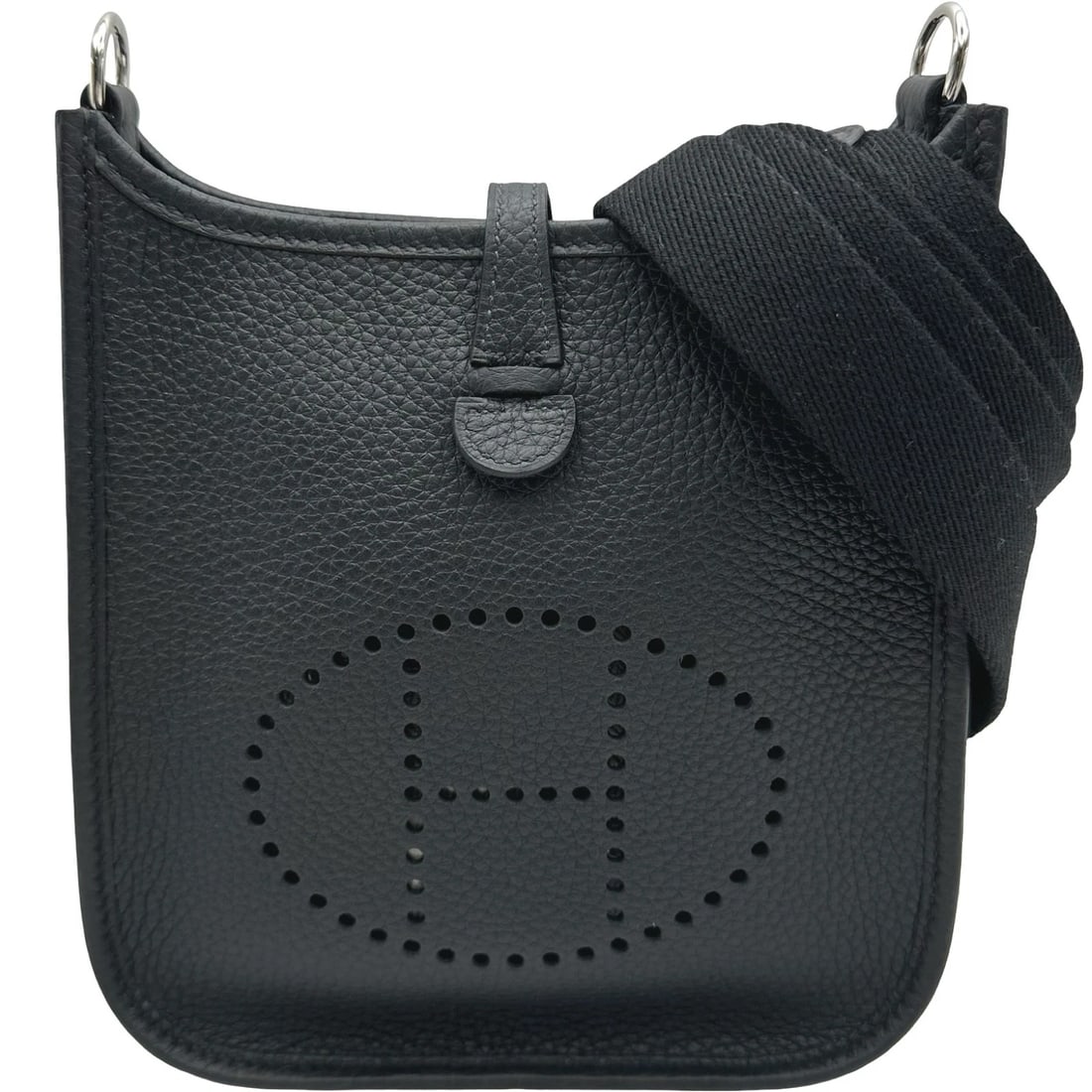 HERMES EVELYN TPM SHOULDER BAG: HERMES Evelyn TPM Shoulder Bag Brand: HERMES Type: Shoulder Bag Material: Taurillon Clemence Color: Black SilverHardware Size: W17cm x H17.5cmx D4cm W6.7 x H6.9x D1.6inch Accessories: None