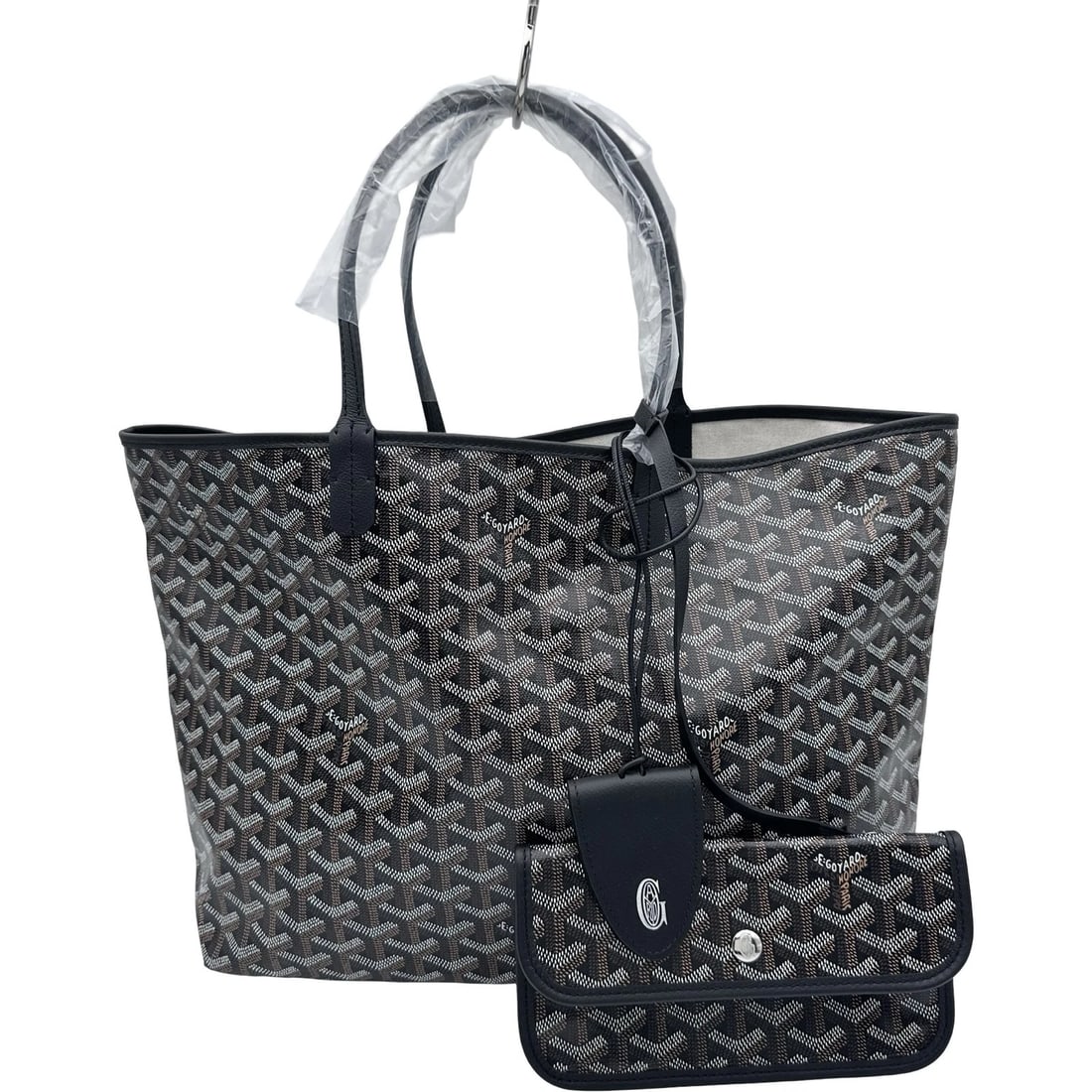 GOYARD SAINT LOUIS PM TOTE BAG: GOYARD Saint Louis PM Tote Bag Brand: GOYARD Type: Tote Bag Material: Goyardi canvas Color: black Size: W32cm x H27.5cmx D15cm W12.6 x H10.8x D5.9inch Accessories: None Accessories Notice:
