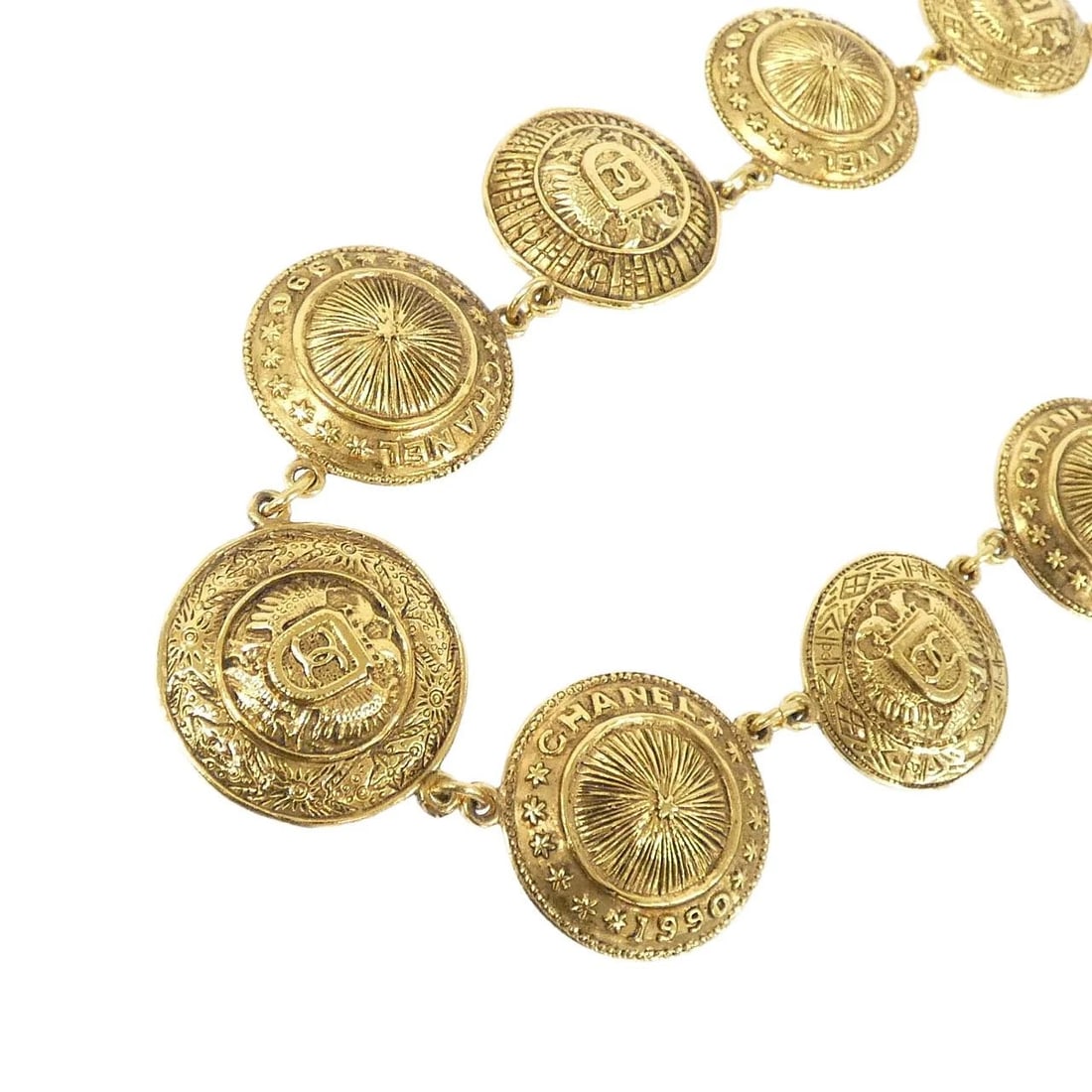 CHANEL NECKLACE: Chanel Necklace Brand: CHANEL Type: Necklace Material: None, Color: GOLD (Gold) Size: Length: 37-43cm Motif width x height: 4cmx3.2cm Accessories: None Accessories Notice: When purchasing pre-owned