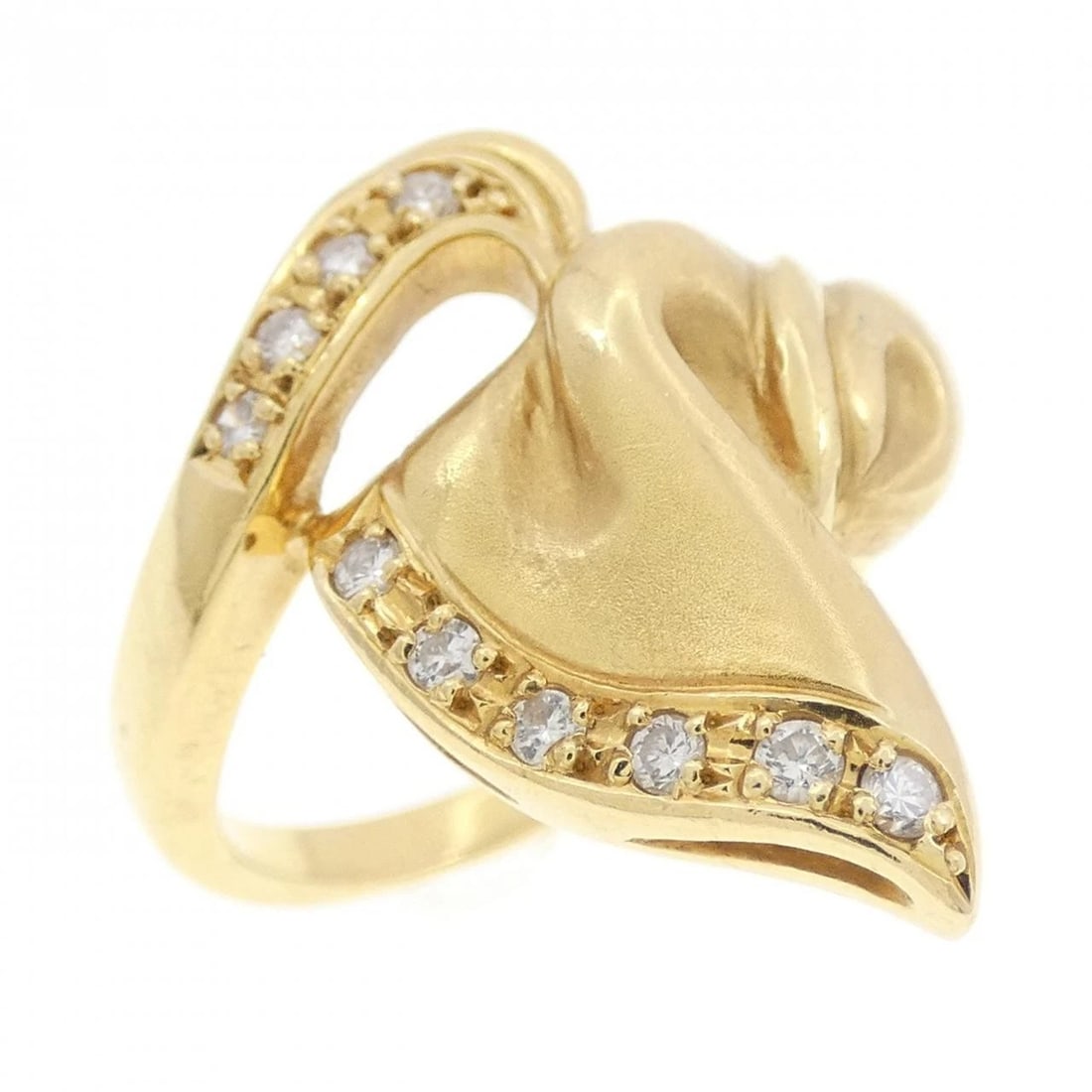 MIKIMOTO DIAMOND RING: Mikimoto Diamond Ring Brand: MIKIMOTO Type: Ring Material: 18K Yellow Gold, Main Stone/Creation Natural Color: Yellow Gold Size: US 5 3/4 Accessories: None Accessories Notice: When purchasing