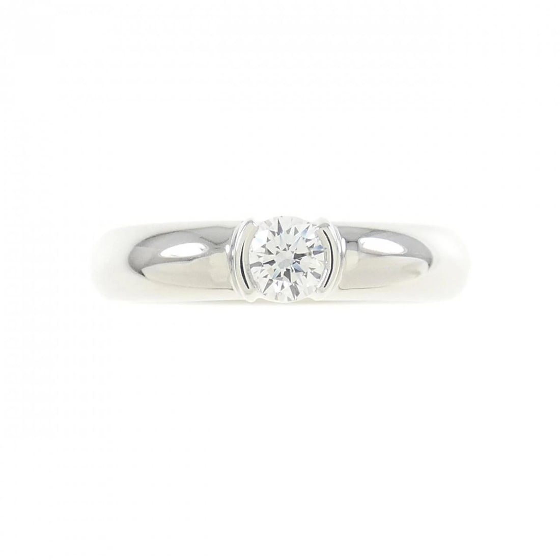 TIFFANY & CO. DOTS RING: TIFFANY & Co. Dots Ring Brand: TIFFANY&Co. Type: Ring Material: Platinum, Main Stone/Creation Natural Color: White Size: US 5.5 Accessories: None Accessories Notice: When purchasing pre-owned goods,