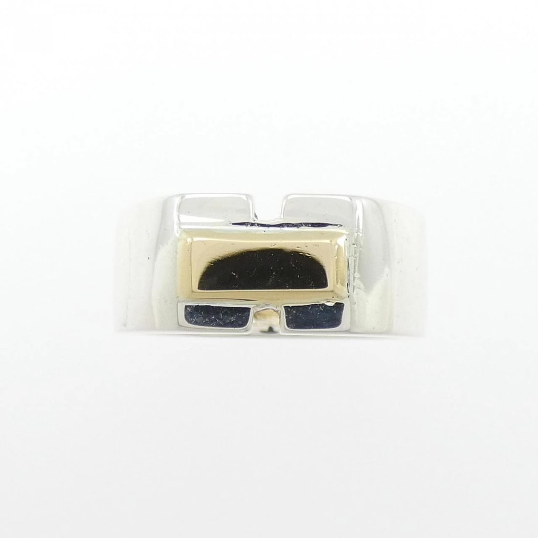 HERMES 925/HALLMARK RING: Hermes 925/Hallmark Ring Brand: HERMES Type: Ring Material: 925Silver/Hallmark, Color: Silver Size: US 5 1/4 Accessories: None Accessories Notice: When purchasing pre-owned goods, please refer to the
