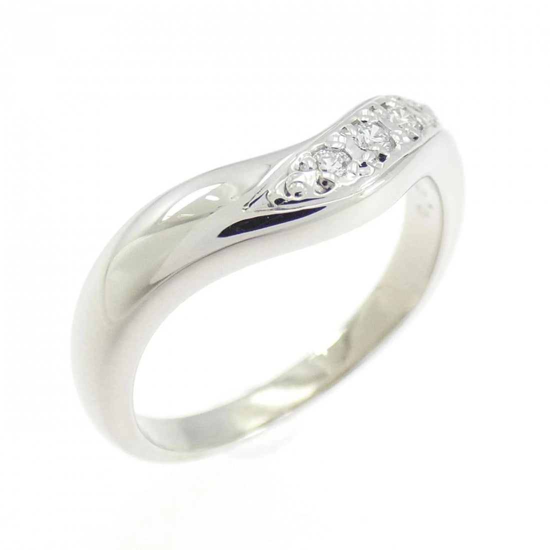 MIKIMOTO DIAMOND RING: Mikimoto Diamond Ring Brand: MIKIMOTO Type: Ring Material: Platinum950, Main Stone/Creation Natural Color: White Size: US 3 3/4 Accessories: None Accessories Notice: When purchasing pre-owned goods,