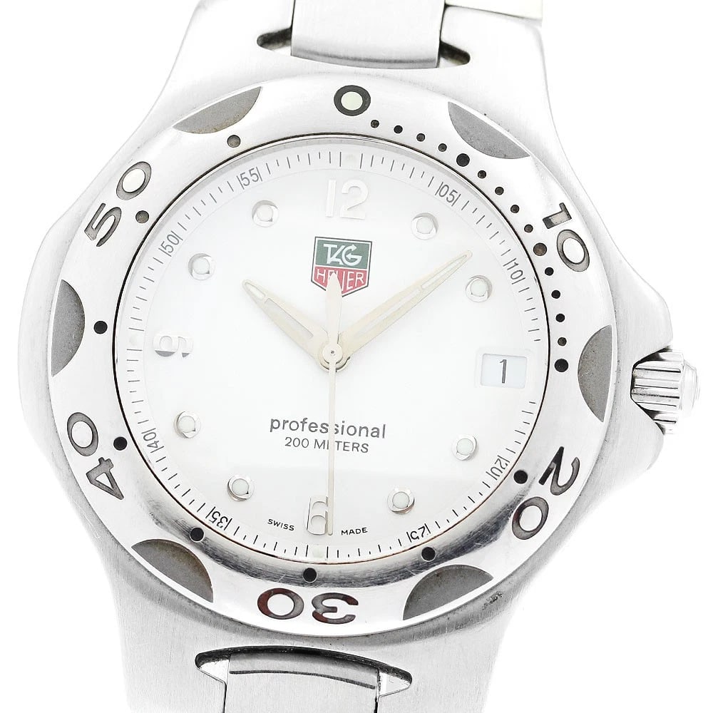 TAG HEUER DATE WHITE QUARTZ WATCH: TAG HEUER Date white Quartz Watch Brand: TAG HEUER Type: Wristwatch Material: Band Material Stainless Steel, Case Material Stainless Steel Color: Band Color Silver, Dial Colorwhite, Case ColorSilver