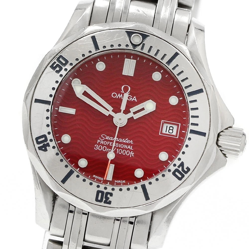 OMEGA SEAMASTER DATE RED QUARTZ: OMEGA Seamaster Date Red Quartz Brand: OMEGA Type: Wristwatch Material: Band Material Stainless Steel, Case Material Stainless Steel Color: Band Color Silver, Dial ColorRed, Case ColorSilver Size: Cas