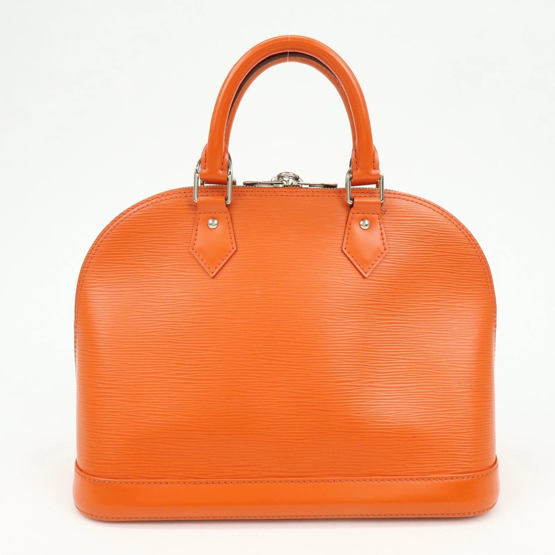 LOUIS VUITTON EPI ALMA PM HAND BAG PIMONT ORANGE: Louis Vuitton Epi Alma PM Hand Bag Pimont Orange Brand: Louis Vuitton Type: hand bag Material: Epi leather Color: Pimont Size: W31cm(12.20")H23.5cm(9.25")D15.5cm(6.10") Accessories: None A