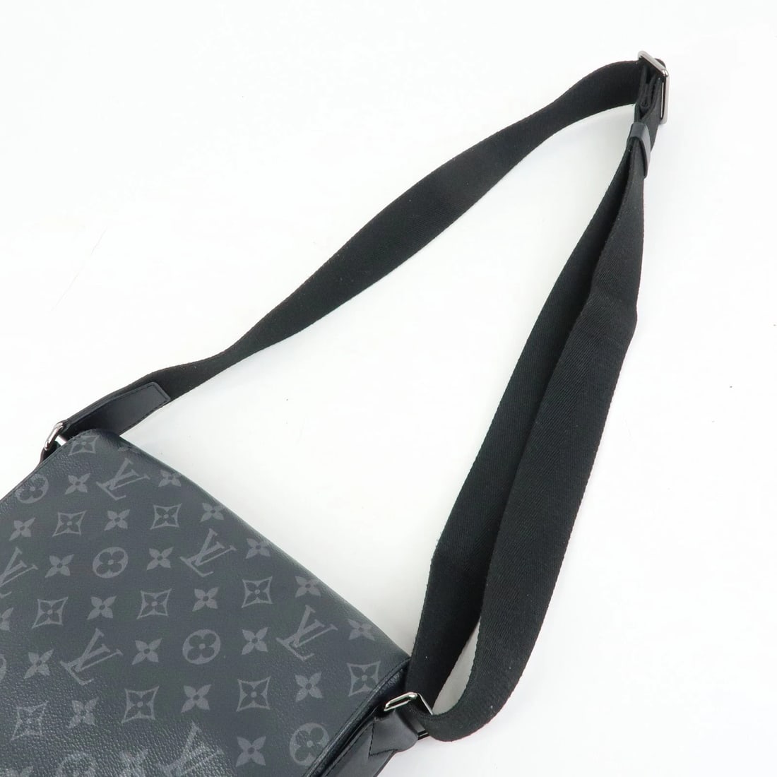 LOUIS VUITTON MONOGRAM ECLIPSE DISTRICT PM CROSSBODY BAG - 6