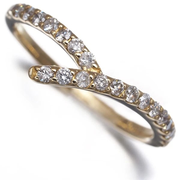 DIAMOND RING 18K 750 YELLOW GOLD: Diamond Ring 18K 750 Yellow Gold Brand: Unbranded Type: Ring Material: 18K / 750 / Yellow Gold, Main Stone/Creation NATURAL Color: Yellow Gold Size: US 5.25 - 5.5 Accessories: None Accesso