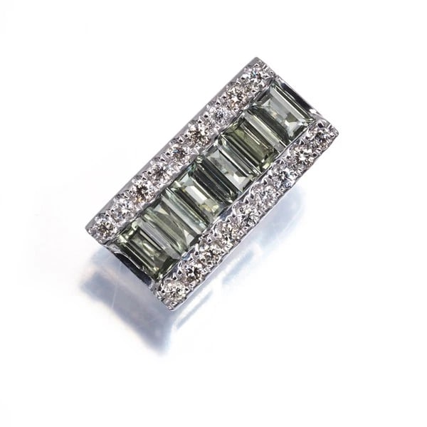 GREEN SAPPHIRE DIAMOND PENDANT 18K 750 WHITE GOLD: Green Sapphire Diamond Pendant 18K 750 White Gold Brand: Unbranded Type: Pendant Material: 18K / 750 / White Gold, Main Stone/Creation NATURAL Color: white Gold Size: Design size: 13.4 x 6.7mm Bail