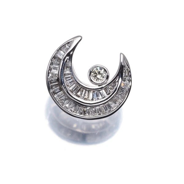 DIAMOND MOON PENDANT 18K 750 WHITE GOLD: Diamond Moon Pendant 18K 750 White Gold Brand: Unbranded Type: Pendant Material: 18K / 750 / White Gold, Main Stone/Creation NATURAL Color: white Gold Size: Design size: 12.7 x 14.0mm Bail inner