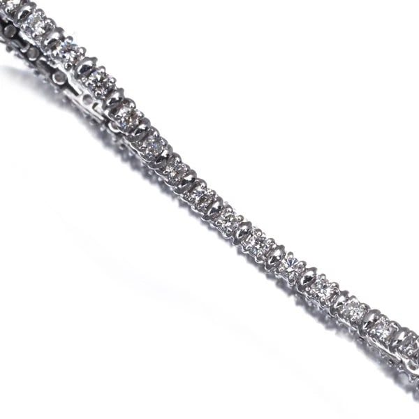 TASAKI BRACELET DIAMOND TENNIS 18K 750 WHITE GOLD: TASAKI Bracelet Diamond Tennis 18K 750 White Gold Brand: TASAKI Type: Bracelet Material: 18K / 750 / White Gold, Main Stone/Creation NATURAL Color: white Gold Size: Inner circumference: 18cm Bracelet 