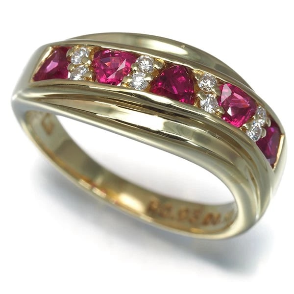 RUBY DIAMOND RING 18K 750 YELLOW GOLD: Ruby Diamond Ring 18K 750 Yellow Gold Brand: Unbranded Type: Ring Material: 18K / 750 / Yellow Gold, Main Stone/Creation NATURAL Color: Yellow Gold Size: US 6 Accessories: None Accessories