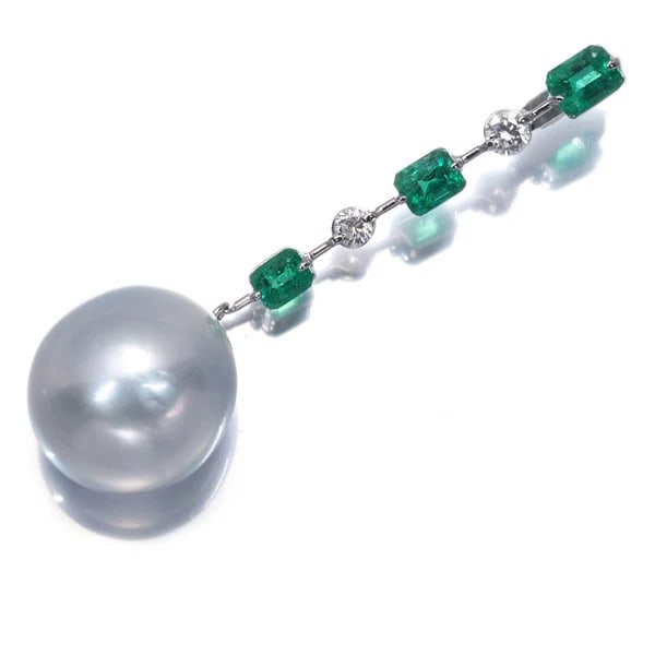 EMERALD DIAMOND SOUTH SEA PEARL PENDANT K18/PLATINUM: Emerald Diamond South Sea Pearl Pendant K18/Platinum Brand: Unbranded Type: Pendant Material: 18K / 750 / White Gold 850 / Platinum / Platinum, Main Stone/Creation NATURAL Color: WG,Silver Size: Total
