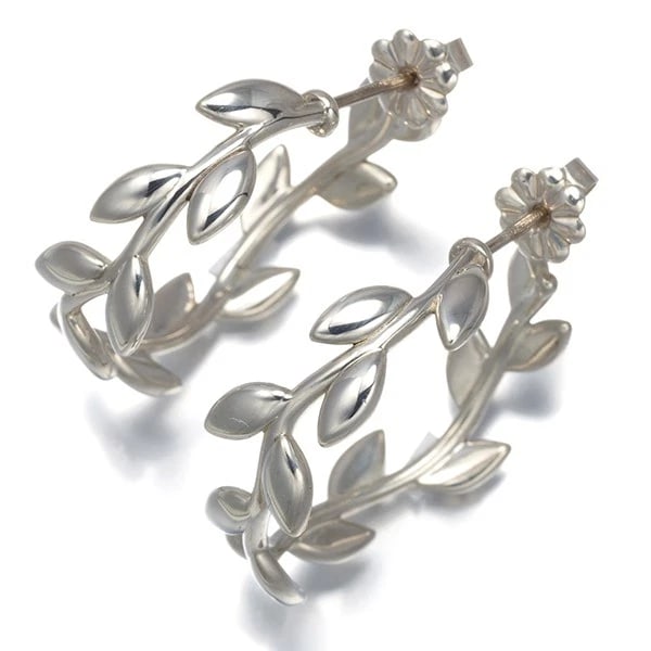TIFFANY&CO. EARRINGS OLIVE LEAF HOOP SILVER 925: Tiffany&Co. Earrings Olive Leaf Hoop Silver 925 Brand: Tiffany & Co. Type: Earrings Material: 925 / Sterling Silver, Color: Silver Size: Design size: length 25.5 x width 25.3 x thickness 7.8mm Acc