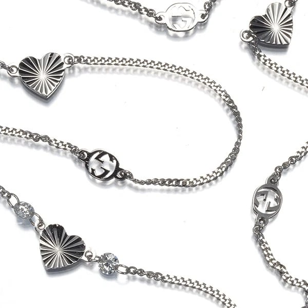 GUCCI NECKLACE DIAMOND INTERLOCKING G HEART STATION (1 of 4)