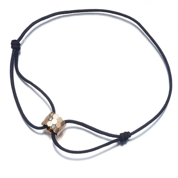 CHAUMET BRACELET DIAMOND BEE DE CHAUMET: CHAUMET Bracelet Diamond Bee de Chaumet Brand: CHAUMET Type: Bracelet Material: 18K / 750 / Rose Gold, Main Stone/Creation NATURAL Color: Rose Gold Size: Inner circumference: 13.5 - 26cm Design width: