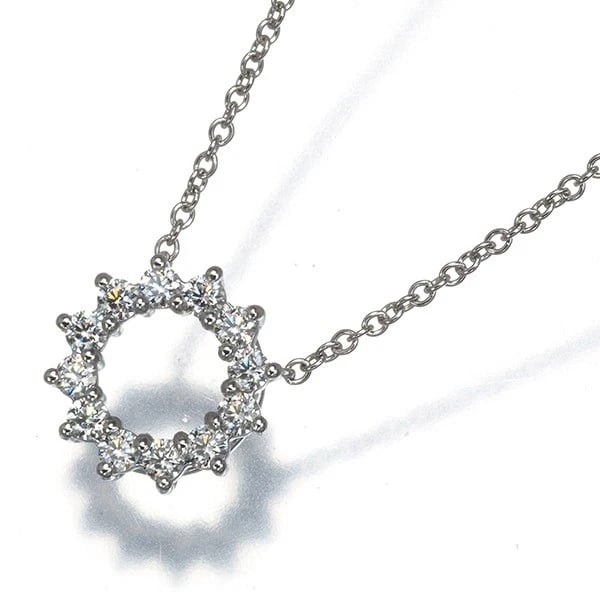 TIFFANY&CO. NECKLACE DIAMOND: Tiffany&Co. Necklace Diamond Brand: Tiffany & Co. Type: Necklace Material: 950 / Platinum, Main Stone/Creation NATURAL Color: Silver Size: Necklace length: 40cm Pendant size: 9.6 x 9.6mm Accessori
