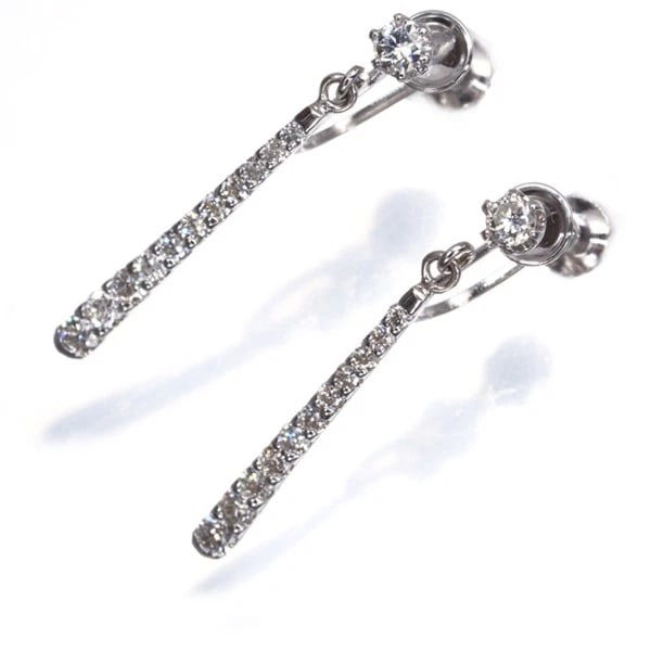 DIAMOND DROP BAR EARRINGS 18K 750 WHITE GOLD: Diamond Drop Bar Earrings 18K 750 White Gold Brand: Unbranded Type: Earrings Material: 18K / 750 / White Gold 14K / 585 / White Gold, Main Stone/Creation NATURAL Color: White gold Size: Total length o