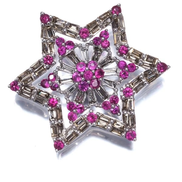 RUBY DIAMOND STAR FLOWER 3WAY PENDANT: Ruby Diamond Star Flower 3WAY Pendant Brand: Ubranded Type: Pendant Material: 18K / 750 / White Gold, Main Stone/Creation Natural Color: white gold Size: Design Size Big: Approximately 26.0 x 23.1mm S