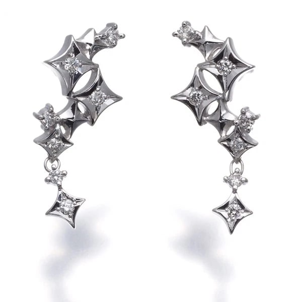VERITE EARRINGS DIAMOND DROP 900 PLATINUM: VERITE Earrings Diamond Drop 900 Platinum Brand: VERITE Type: Earrings Material: 900 / Platinum, Main Stone/Creation Natural Color: Silver Size: Design size: 25.2 x 10.2mm Accessories: None