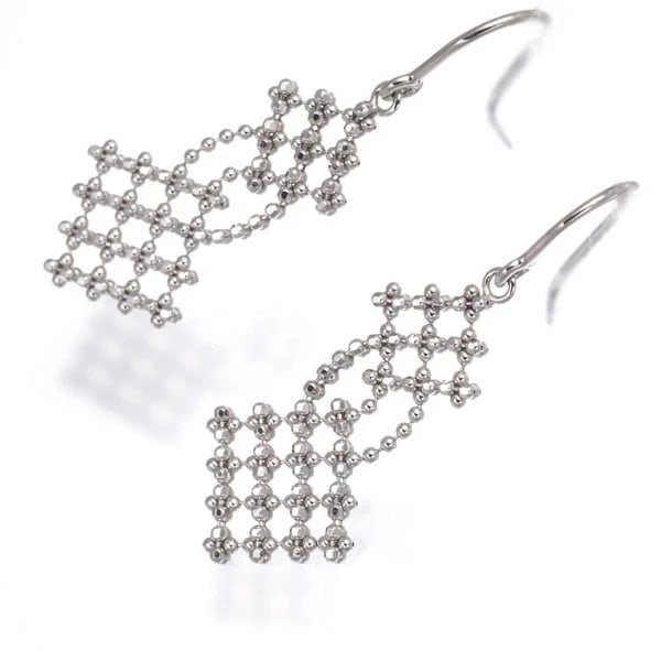 TIFFANY&CO. EARRINGS MESH CUT BALL BEAD FRINGE: Tiffany&Co. Earrings Mesh Cut Ball Bead Fringe Brand: Tiffany & Co. Type: earring Material: 18K / 750 / White Gold, Color: white gold Size: Design size: 23.7 x 11.7mm Earring total length: 33.5mm