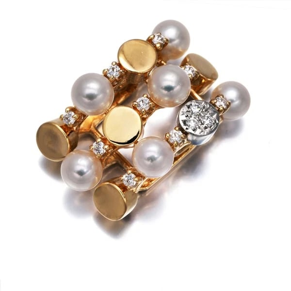 TASAKI PENDANT DIAMOND AKOYA PEARL 18K YG/PT 900: TASAKI Pendant Diamond Akoya Pearl 18K YG/Pt 900 Brand: TASAKI Type: Pendant Material: 18K / 750 / Yellow Gold 900 / Platinum, Main Stone/Creation Natural Color: YG,Silver Size: Design size: 20.0 x 12