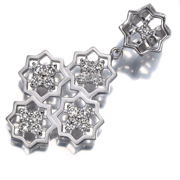 MIZUNO KAOLUCO PENDANT DIAMOND OPENWORK: Mizuno Kaoluco Pendant Diamond Openwork Brand: Mizuno Kaoluco Type: Pendant Material: 900 / Platinum, Main Stone/Creation Natural Color: Silver Size: Design size: 32.0 x 17.5mm Bail inner diameter: 4.