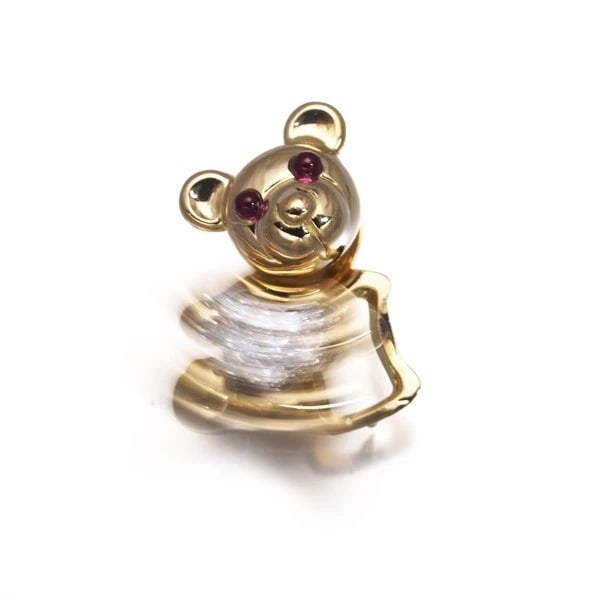 WALTHAM BROOCH DIAMONDRUBY SWING BEAR 18K - 2