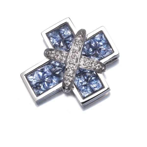 LES ESSENTIELLES PENDANT SAPPHIRE DIAMOND CROSS (1 of 2)