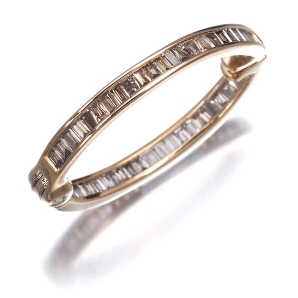 SINGLE EARRING BROWN DIAMOND TAPERED-CUT 18K 750 ROSE GOLD: Single Earring Brown Diamond Tapered-cut 18K 750 Rose Gold Brand: GSTV Type: Single Earring Material: 18K / 750 / Rose Gold, Main Stone/Creation Natural Color: Rose Gold Size: Design size: 24.1 x 16.5
