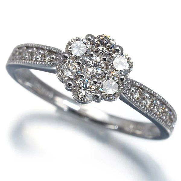 DIAMOND FLOWER MILGRAIN RING 900 PLATINUM: Diamond Flower Milgrain Ring 900 Platinum Brand: Unbranded Type: Ring Material: 900 / Platinum, Main Stone/Creation Natural Color: Silver Size: US 5.75 - 6 Accessories: None Accessories No