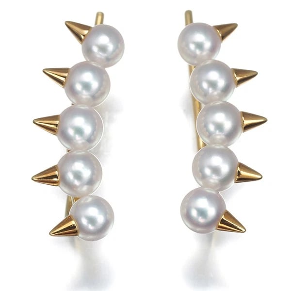 TASAKI EARRINGS AKOYA PEARL DANGER PLUS 18K: TASAKI Earrings Akoya Pearl Danger Plus 18K Brand: TASAKI Type: Earrings Material: 18K / 750 / Yellow Gold, Main Stone/Creation Cultured Color: YEllow Gold Size: Design size: 19.3 x 6.0mm Accessor