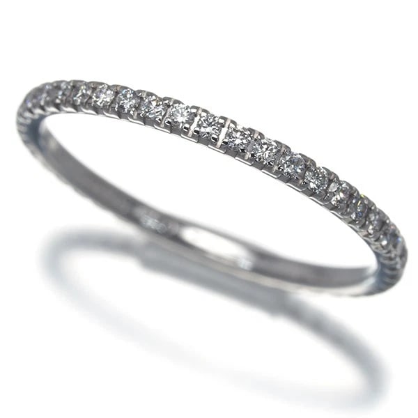 BOUCHERON RING DIAMOND EPURE FULL ETERNITY: Boucheron Ring Diamond Epure Full Eternity Brand: BOUCHERON Type: Ring Material: 18K / 750 / White Gold, Main Stone/Creation NATURAL Color: white gold Size: US 5.25 - 5.5 Accessories: None