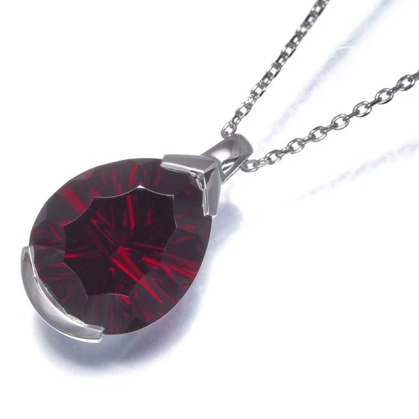 TASAKI NECKLACE GARNET LUMINO 18K 750 WHITE GOLD: TASAKI Necklace Garnet Lumino 18K 750 White Gold Brand: TASAKI Type: Necklace Material: 18K / 750 / White Gold , Main Stone/Creation NATURAL Color: white gold Size: Necklace length: 55cm AdjUS table t