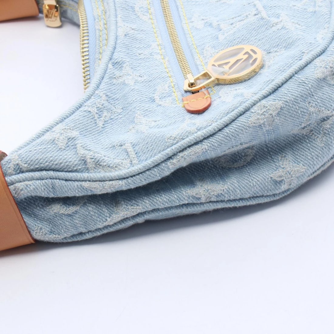 LOUIS VUITTON LOOP SHOULDER BAG - 3