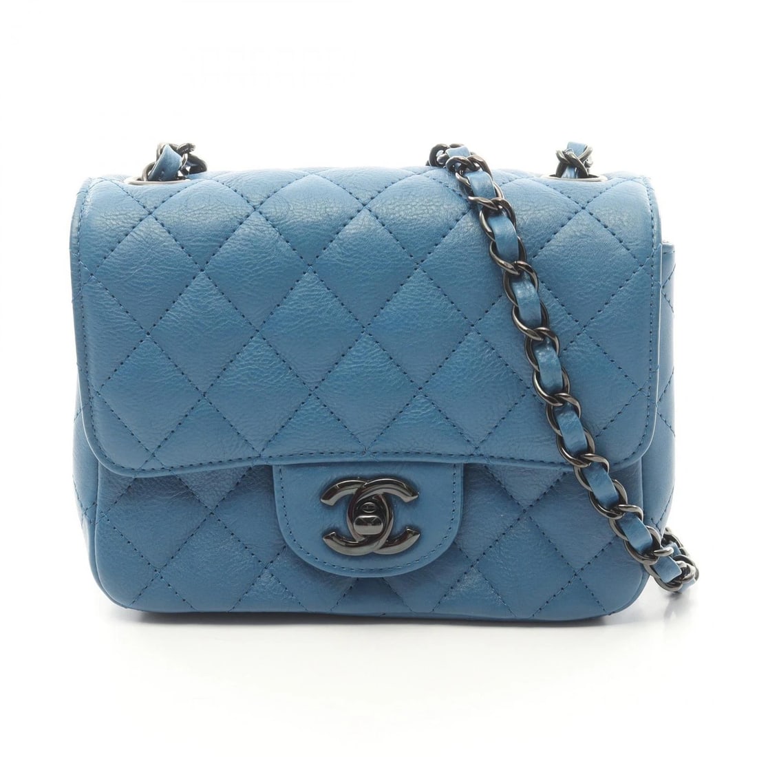 CHANEL MINI MATELASSE CHAIN CROSSBODY SHOULDER BAG: CHANEL Mini Matelasse chain crossbody Shoulder Bag Brand: CHANEL Type: Shoulder Bag Material: leather Color: Blue??ish colors Size: H:13cm x W:17cm x D:8cm (H:5.1" x W:6.7" x D:3.1") Accessories: