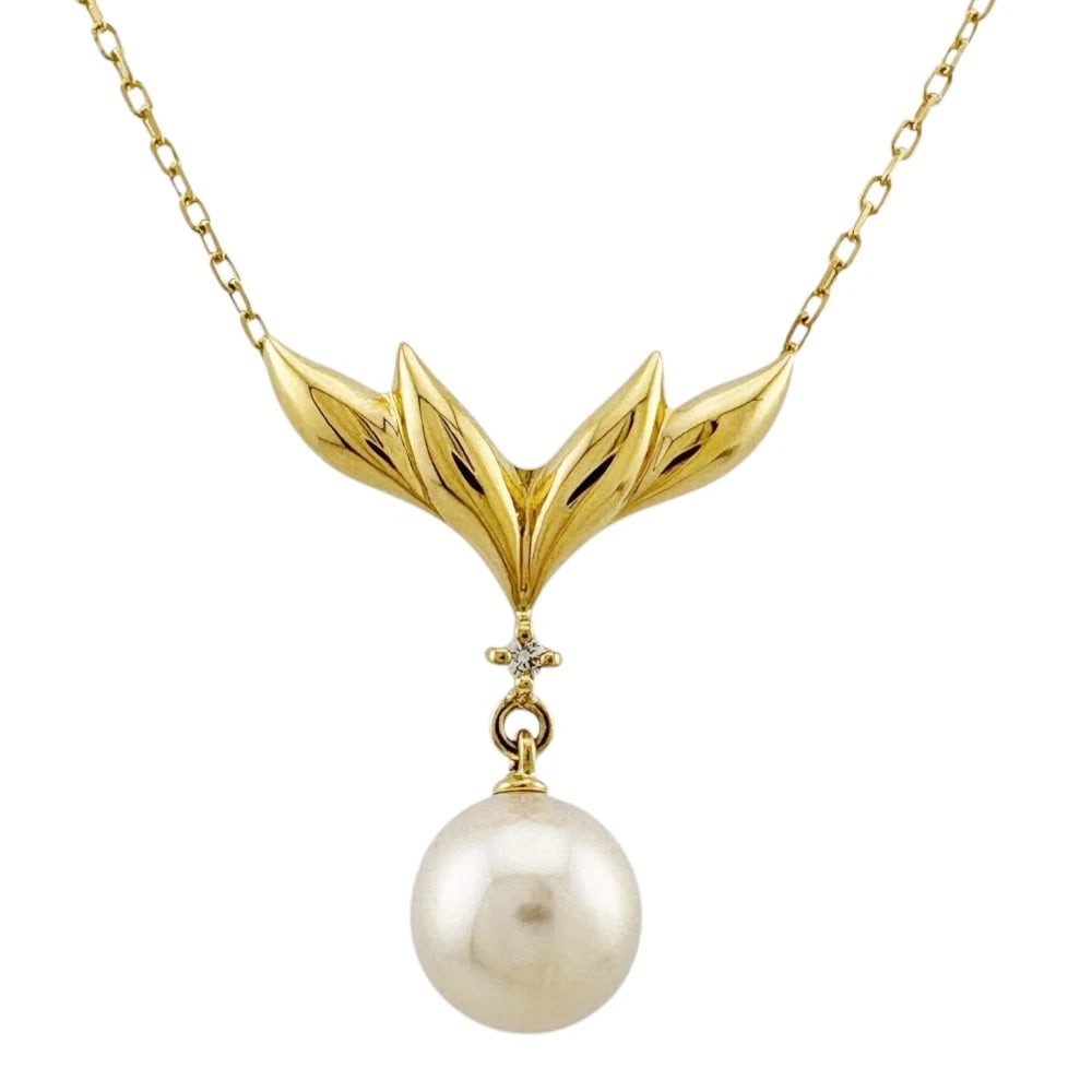 MIKIMOTO NECKLACE K18 YELLOW GOLD AKOYA: MIKIMOTO Necklace K18 yellow gold Akoya Brand: MIKIMOTO Type: Necklace Material: K18 yellow gold, Main Stone/Creation Akoya pearl/diamond Color: gold Size: (CM) Total Length:40cm Chain width:1.0mm Top