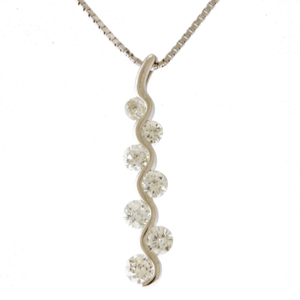 NECKLACE K18 WHITE GOLD DIAMOND: Necklace K18 white gold diamond Brand: Unbranded Type: Necklace Material: K18 white gold, Main Stone/Creation Natural Color: Silver Size: (CM) Total Length:45cm Chain width:0.6mm Top:W4.5mm x H23.0mm